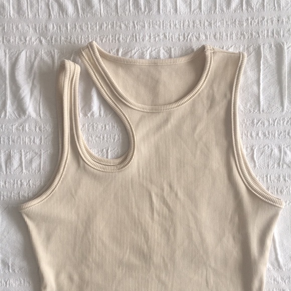 Asymmetric bodysuit - Picture 2 of 4